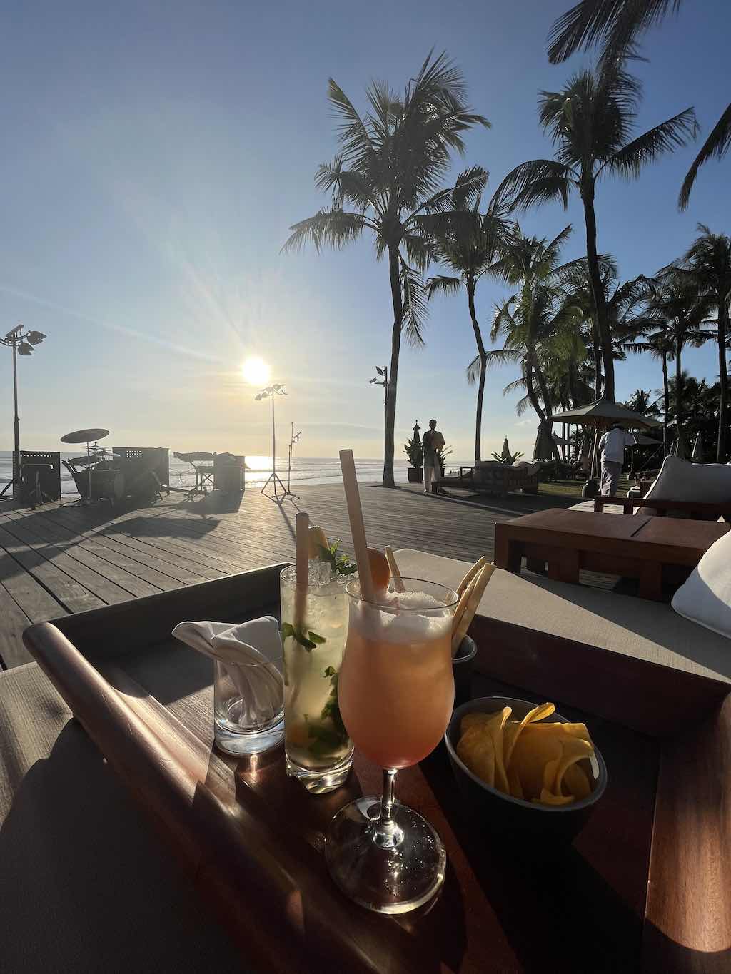 Vistas al atardecer desde el hotel The Legian en Petitenget, Seminyak