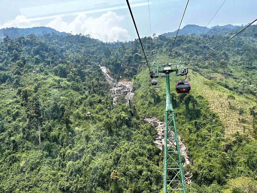 Ba Na Hills Da Nang Vietnam cable car