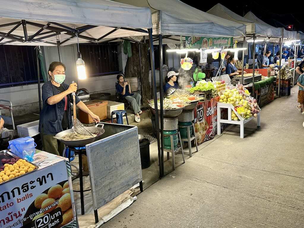 Chiang Rai night market