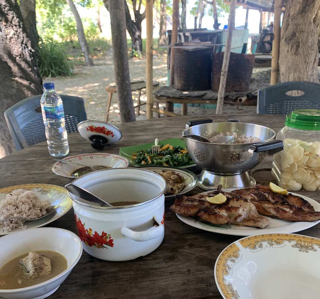 Koka Beach Flores Indonesia lunch