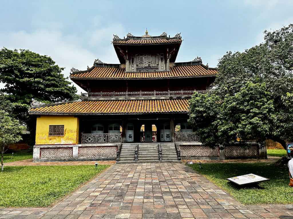 Pavilion of Splendor Hiển Lâm Các Hue