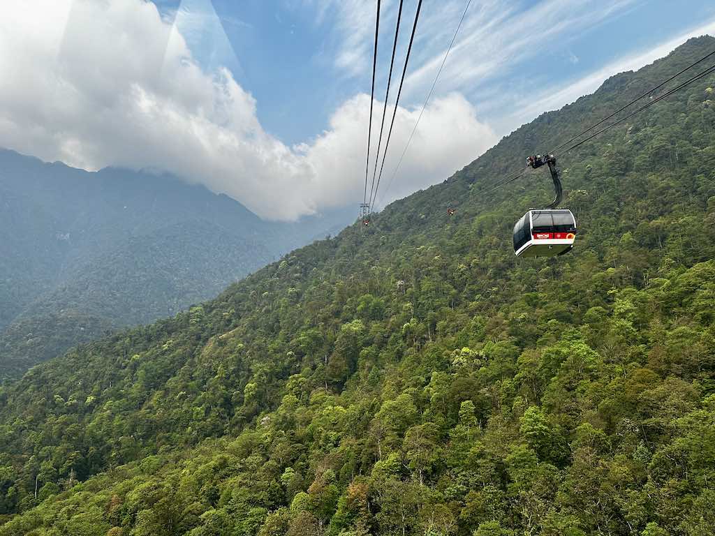 Sa Pa Sapa Vietnam cable car