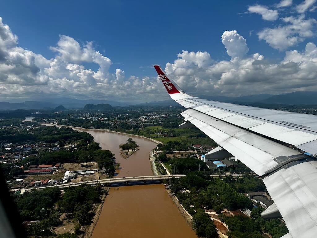 go to chiang rai by plane