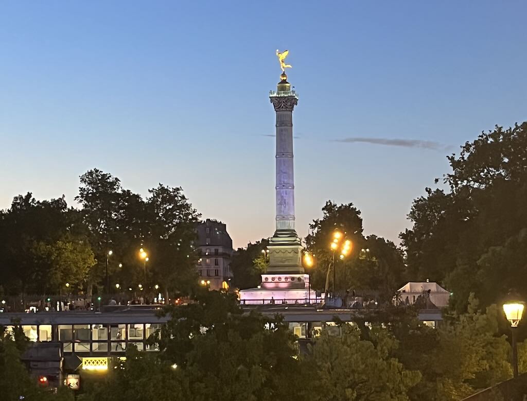 Genie de la Bastille from Jardins du Port de l'Arsenal