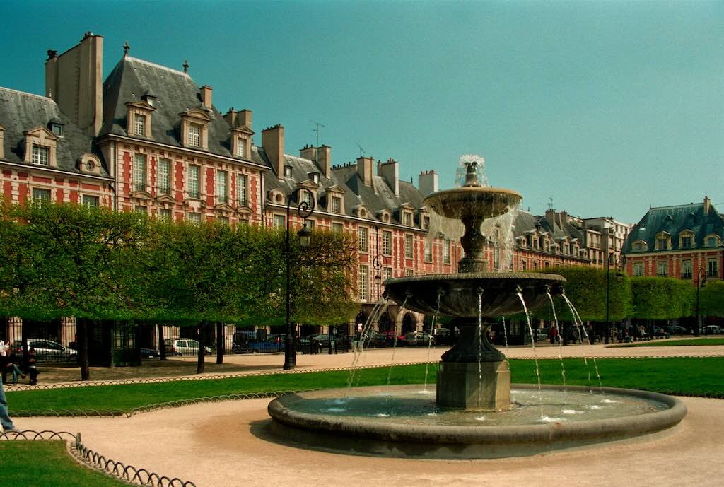 Place des Vosges 