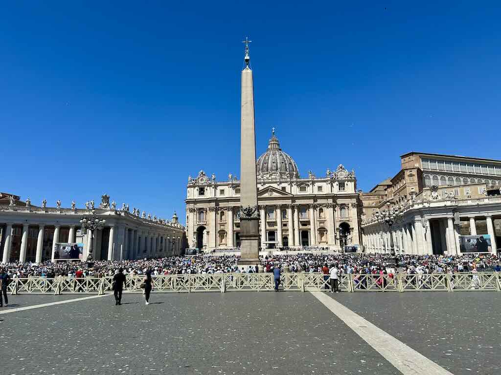Saint Peter Basilic Vaticano Travel Blog