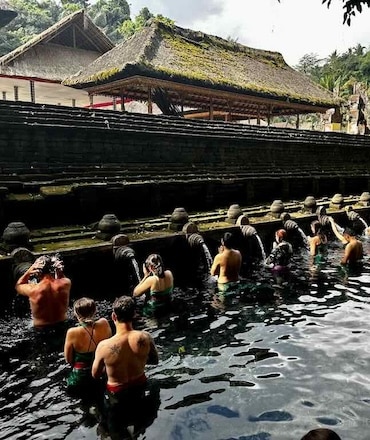 Tirta Empul Ubud Bali