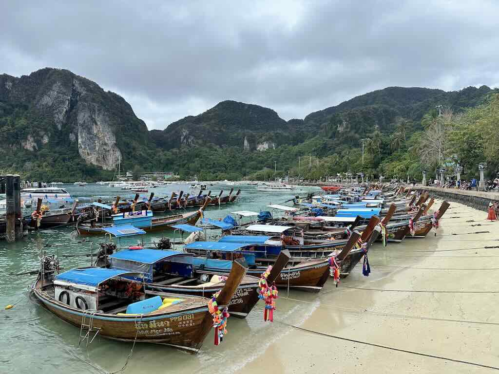 Koh Phi Phi beach