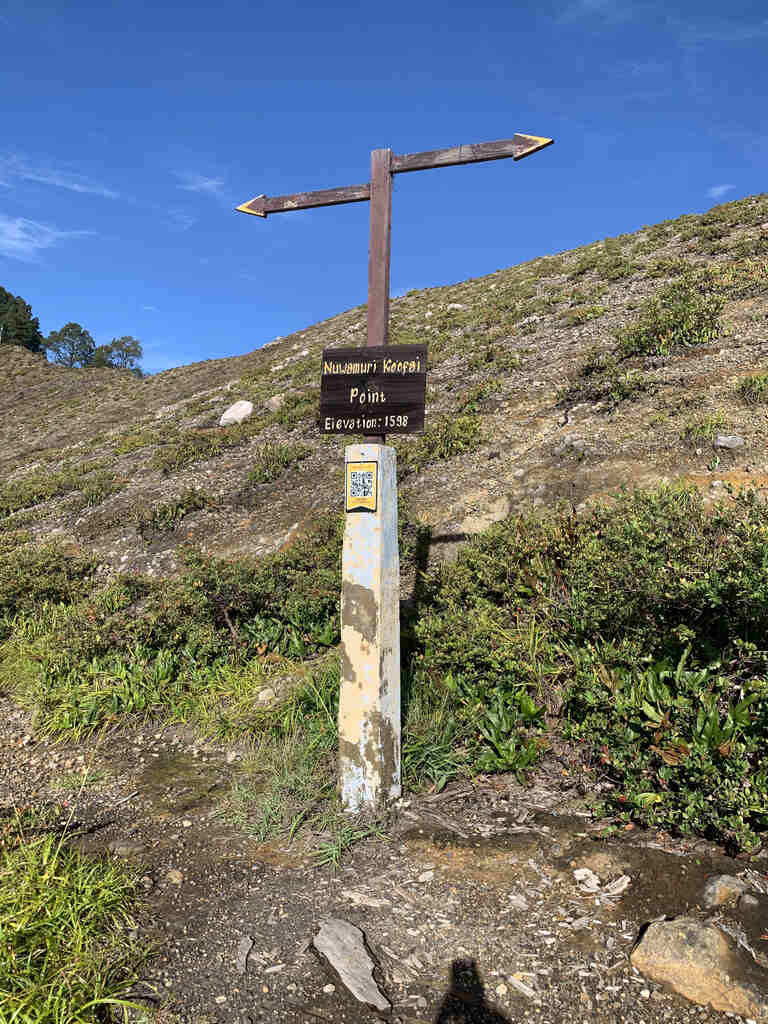 Trail signpost on the summit path of Kelimutu