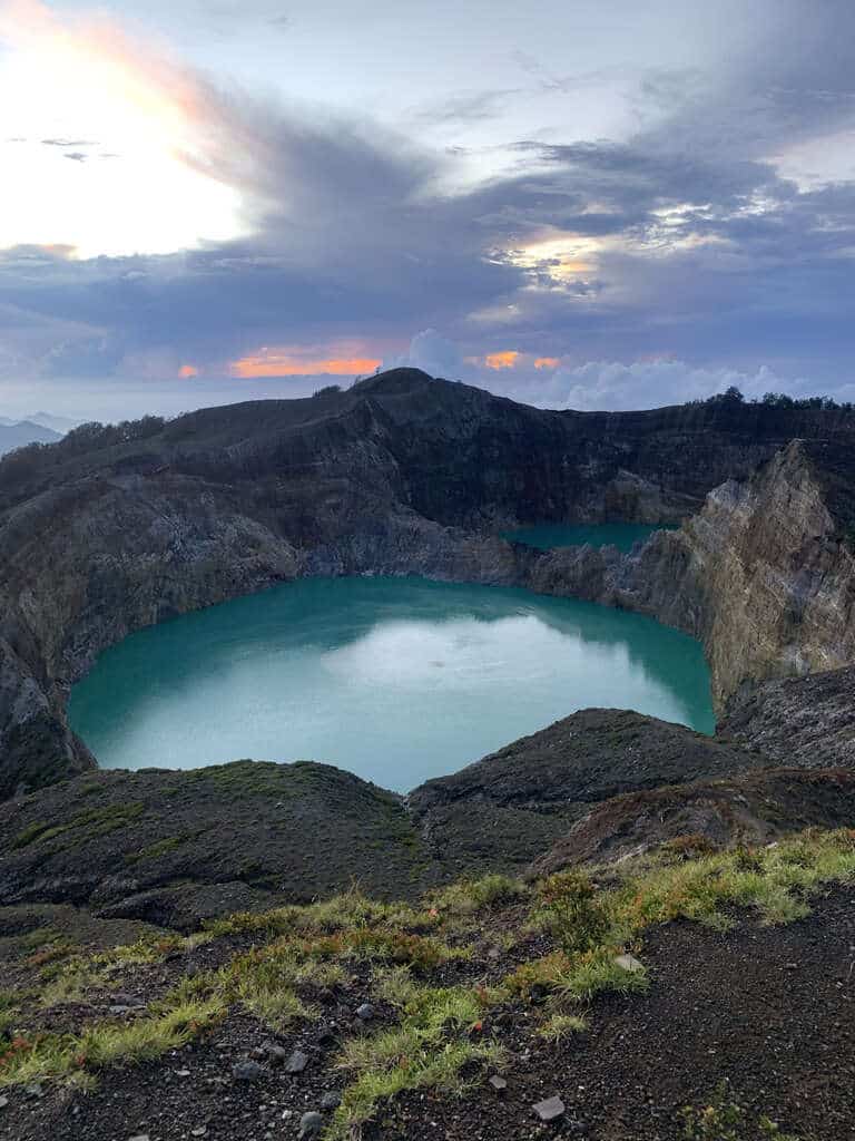 The twin crater lakes Tiwu Ko'o Fai Nuwa Muri and Tiwu Ata Polo at dawn, Kelimutu