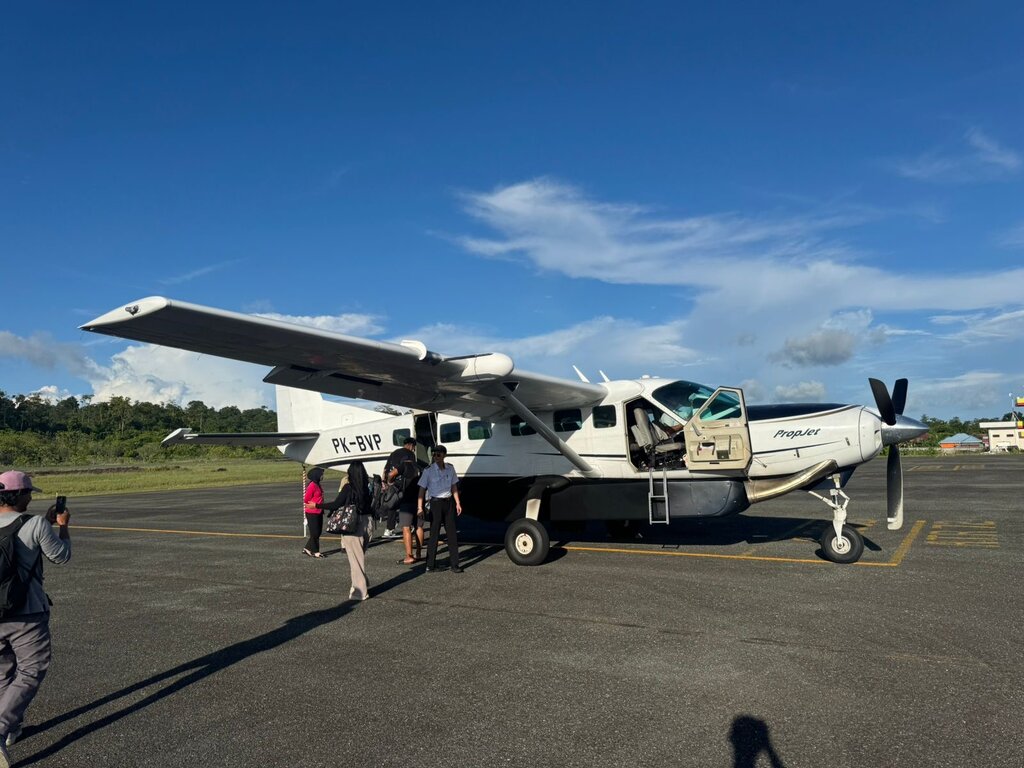 A Susi Air light aircraft at Maratua Airport (RTU)