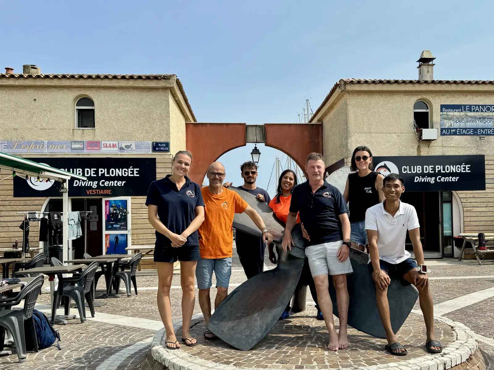 The team of the Dune La Londe dive center with Blaise Jaeger and Roy