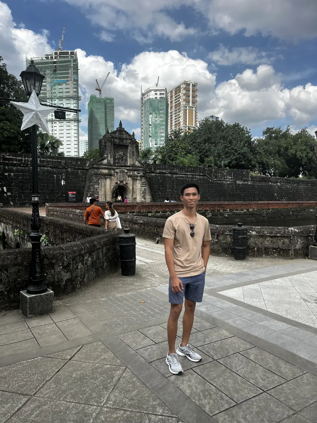 La porta di Fort Santiago a Intramuros, Manila