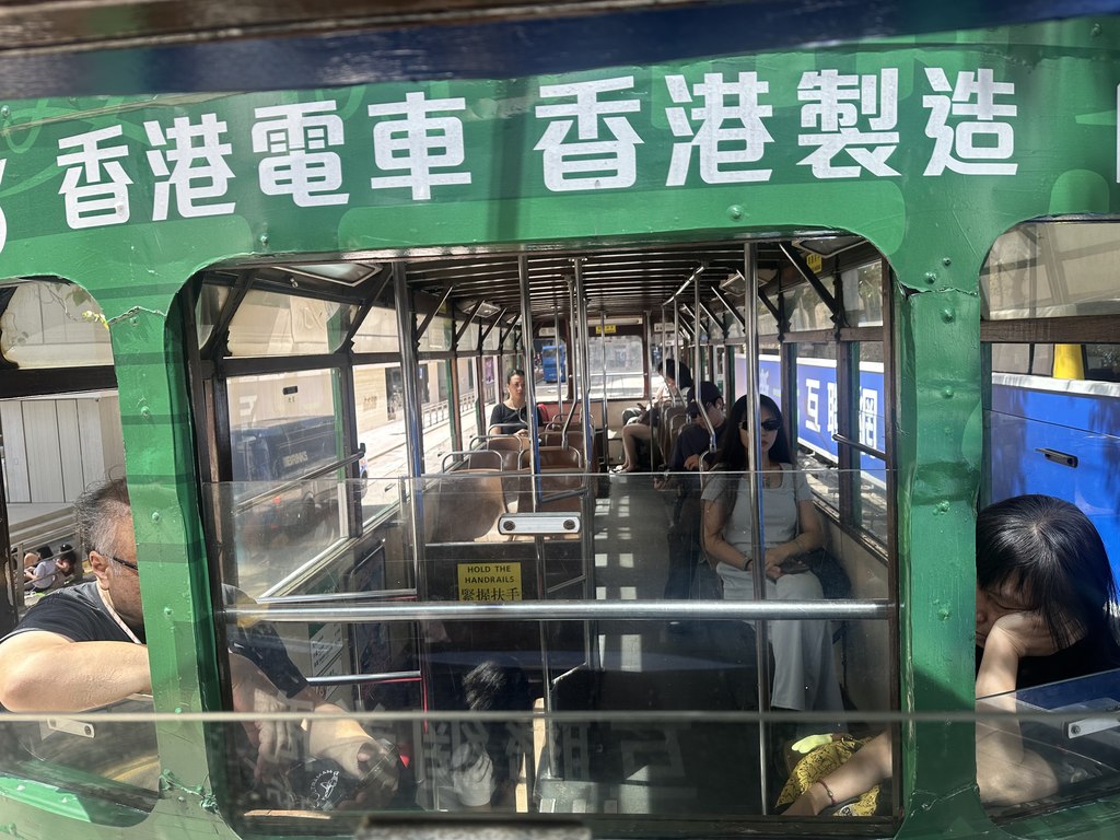 香港中环的一辆双层电车